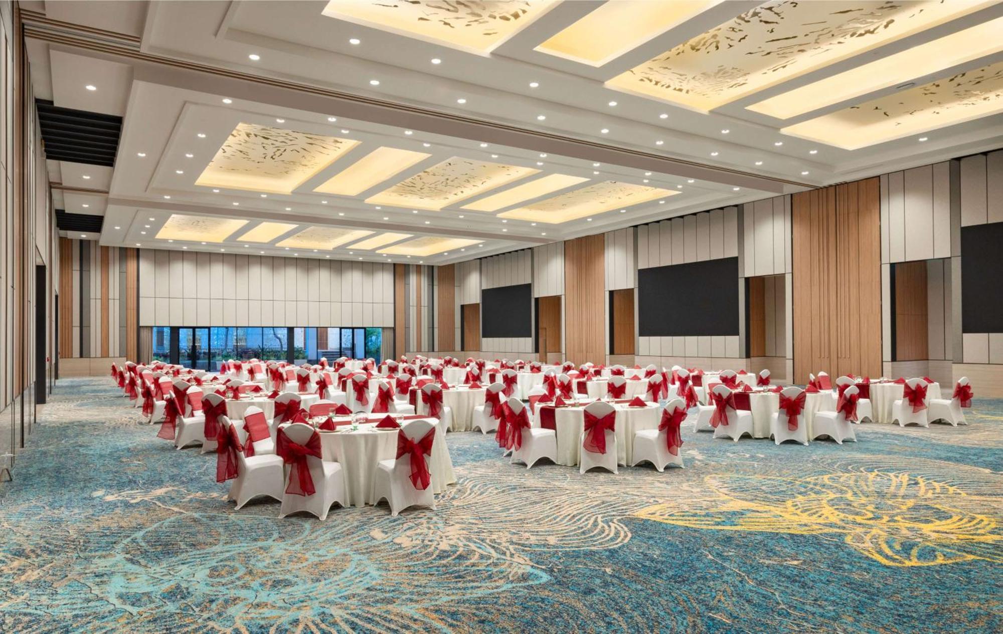 Doubletree By Hilton Jakarta Bintaro Jaya Serpong Exterior photo