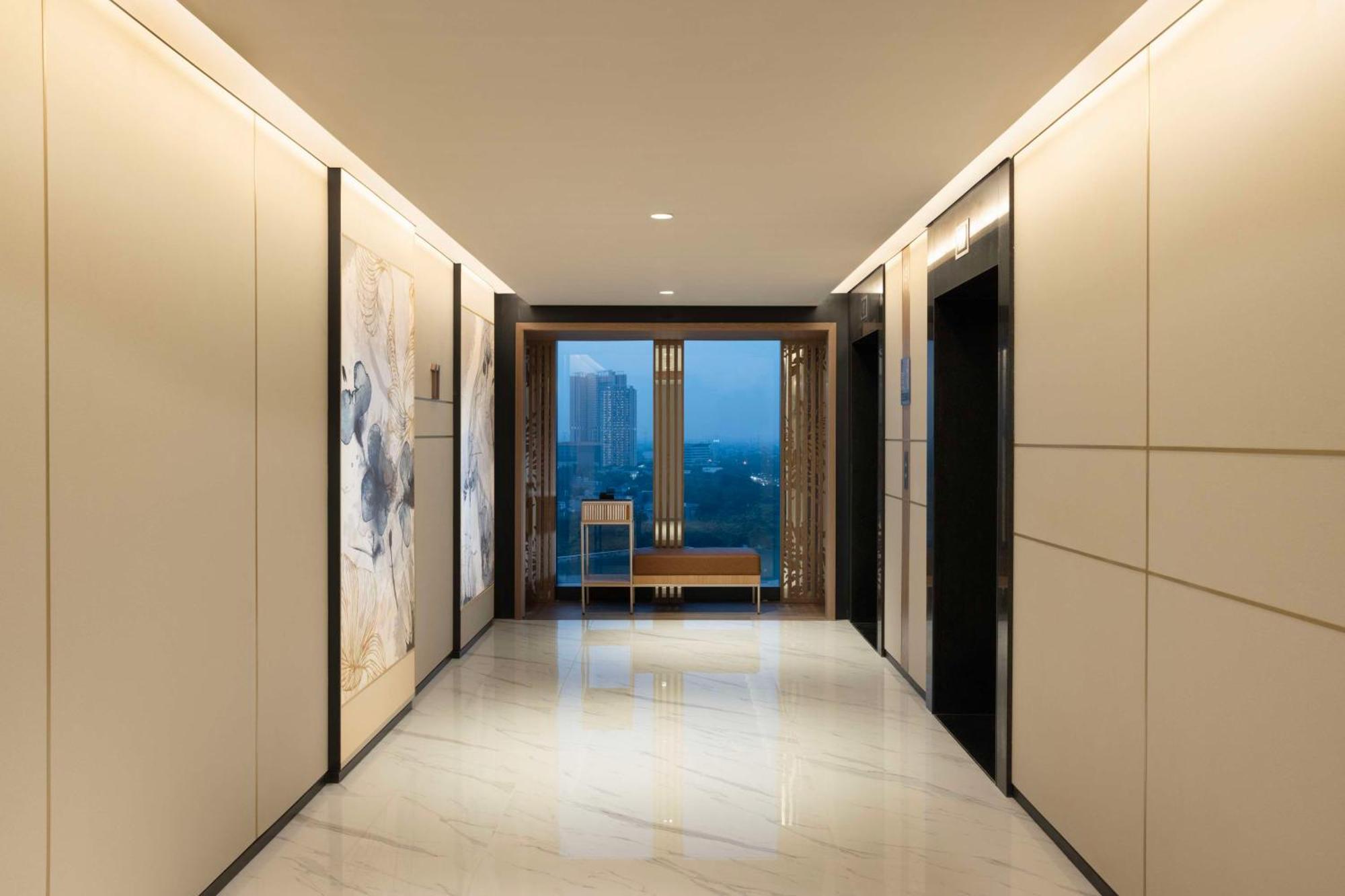 Doubletree By Hilton Jakarta Bintaro Jaya Serpong Exterior photo