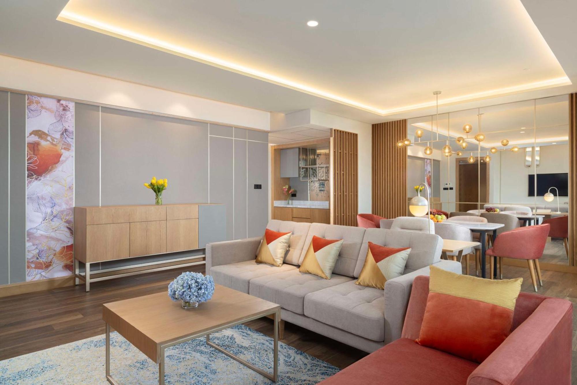 Doubletree By Hilton Jakarta Bintaro Jaya Serpong Exterior photo